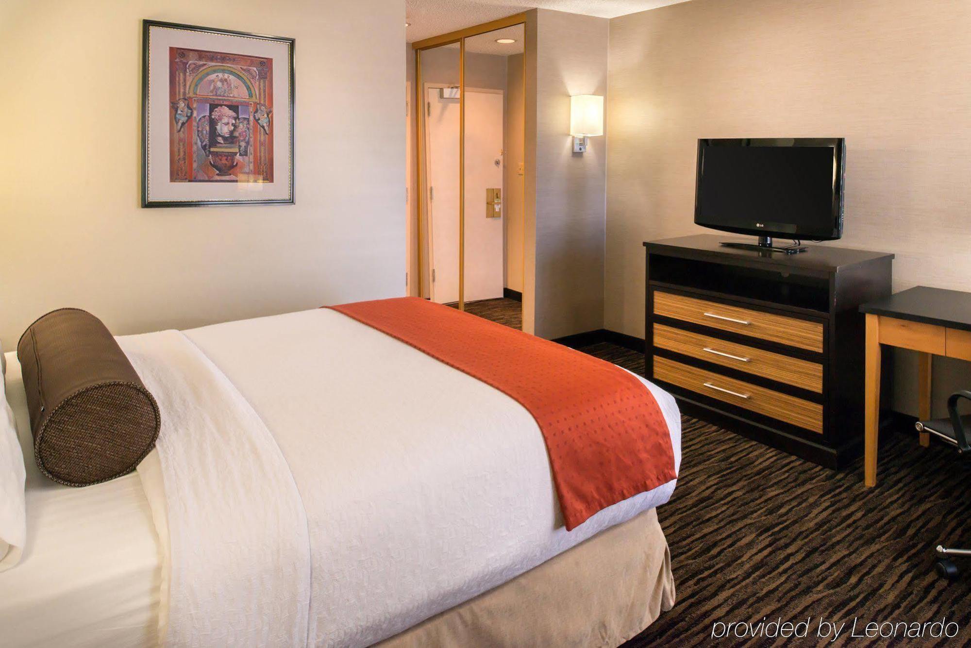- Pleasanton By Ihg Dublin